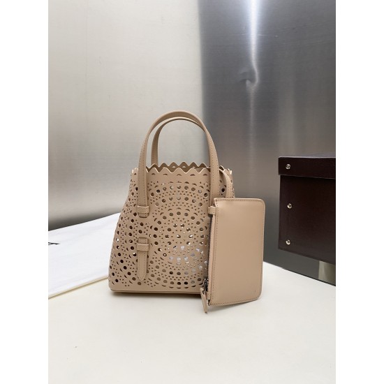 Alaia Bags Collection Top Quality
