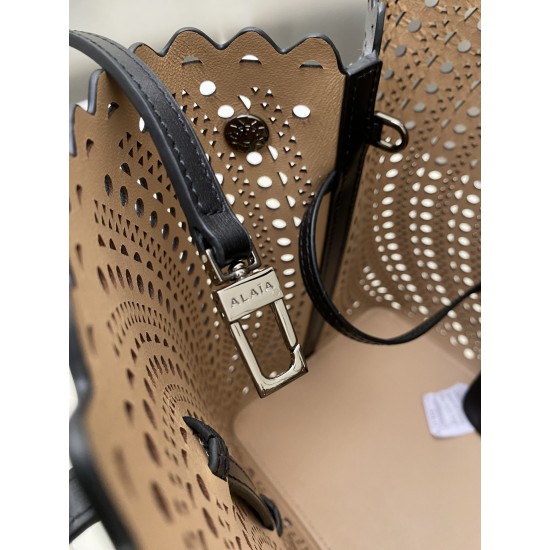 Alaia Bags Collection Top Quality
