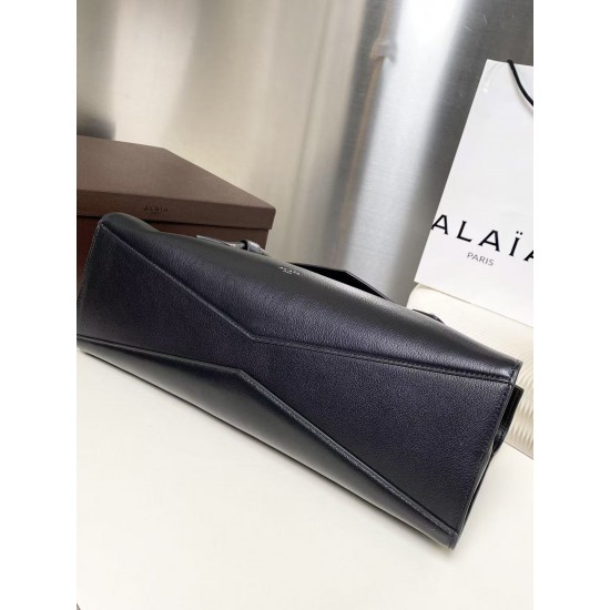 Alaia Bags Collection Top Quality
