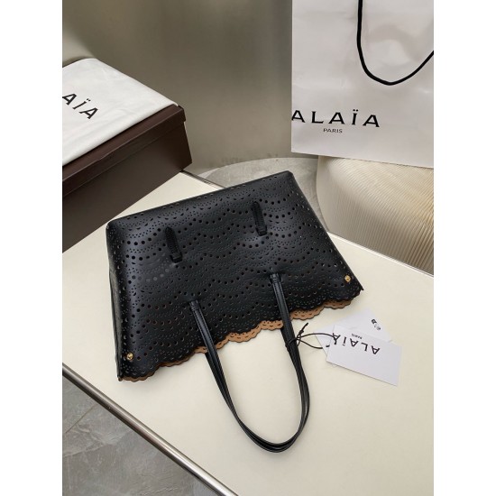 Alaia Bags Collection Top Quality
