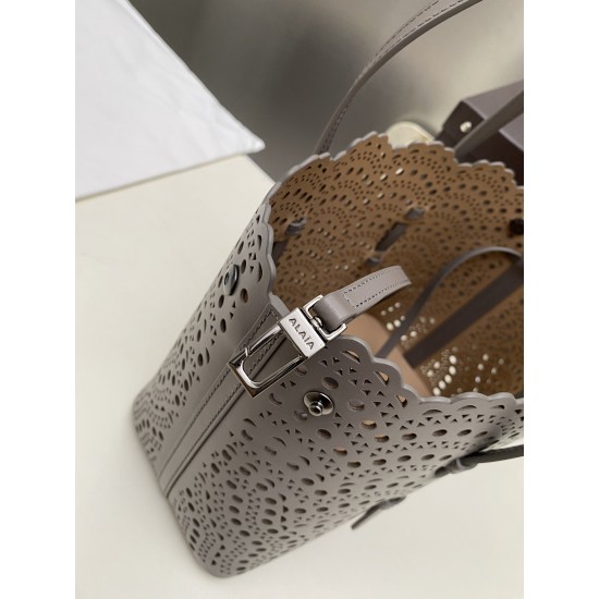 Alaia Bags Collection Top Quality
