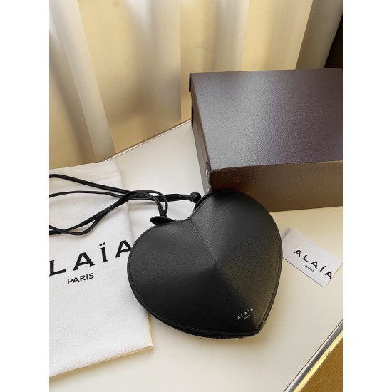 Alaia Love Bag Collection Top Quality
