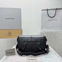 Balenciaga Collection Top Quality
