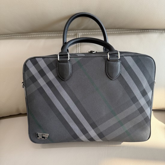 Burberry Collection Top Quality
