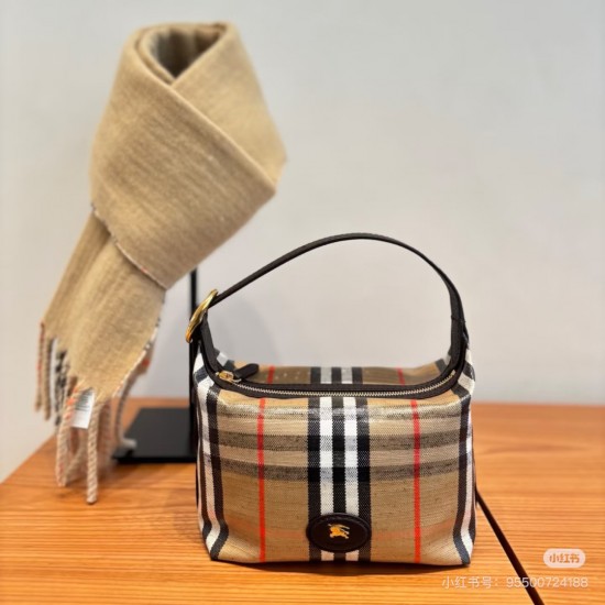 Burberry Collection Top Quality

