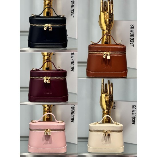 Jacquemus High Quality Collection
$65-$85