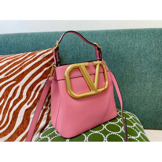 Valentino Collection Top Quality
