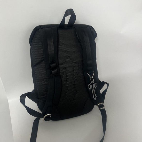 Black metal backpack7