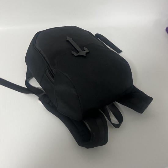 Black metal backpack7