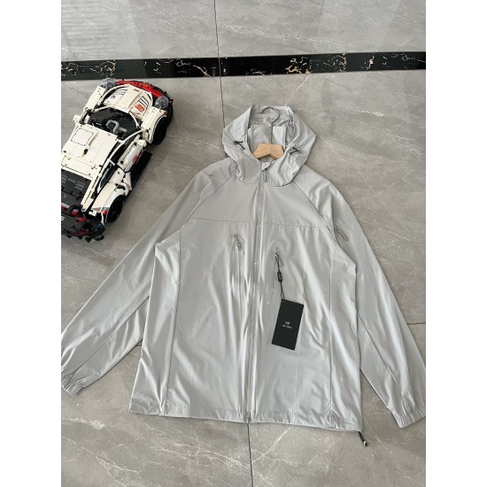 Arcteryx Clothing
