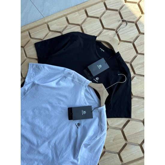 KAILAS Clothing