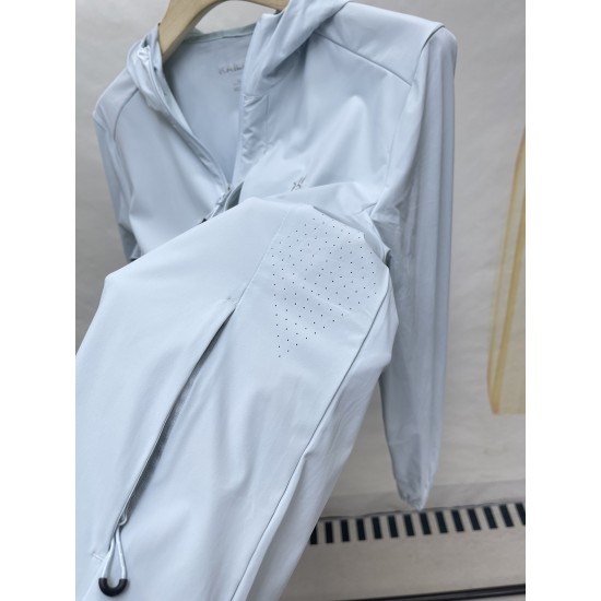 KAILAS Clothing