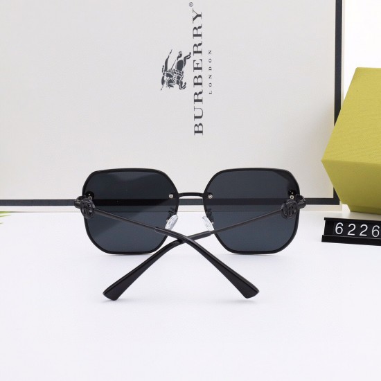 Burberry Glasses—High Quality