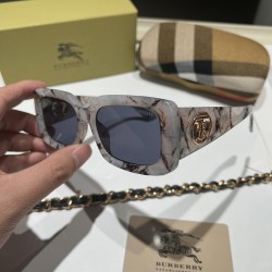 Burberry Glasses: Good Quality