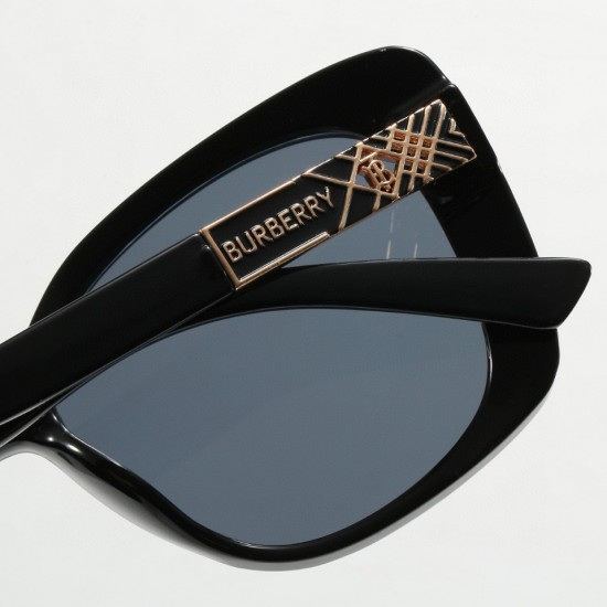 Burberry Glasses—High Quality