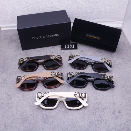 DG Glasses: High Quality