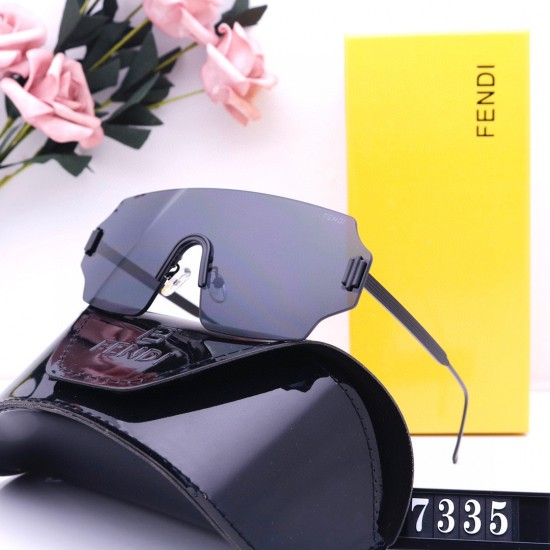 Fendi Glasses: High Quality