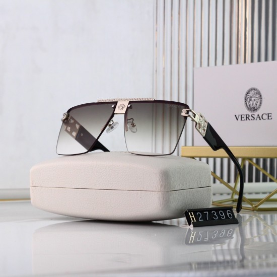 Versace Glasses: High Quality