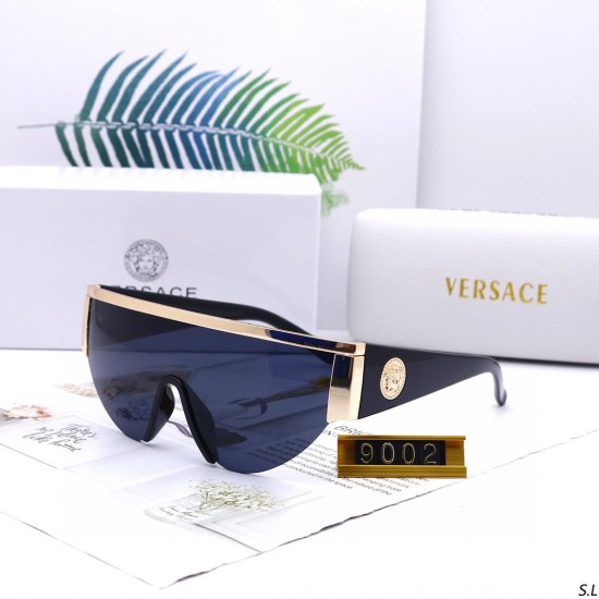 Versace Glasses: High Quality