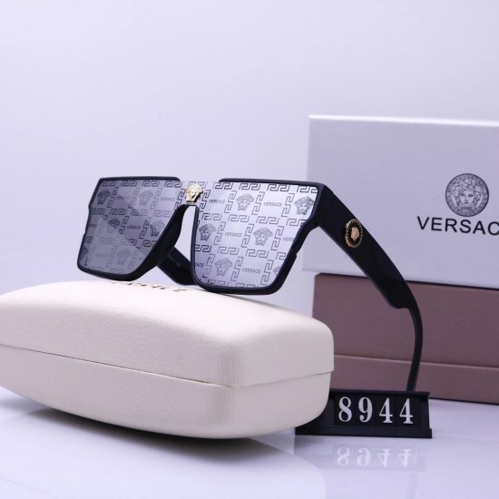 Versace Glasses: High Quality