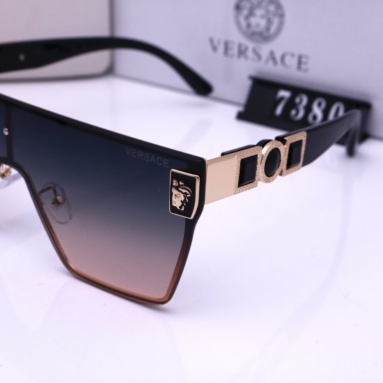 Versace Glasses: High Quality
