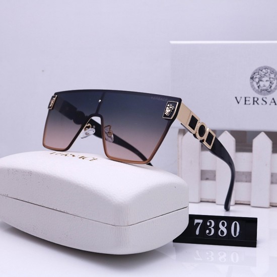 Versace Glasses: High Quality