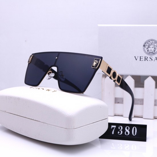 Versace Glasses: High Quality
