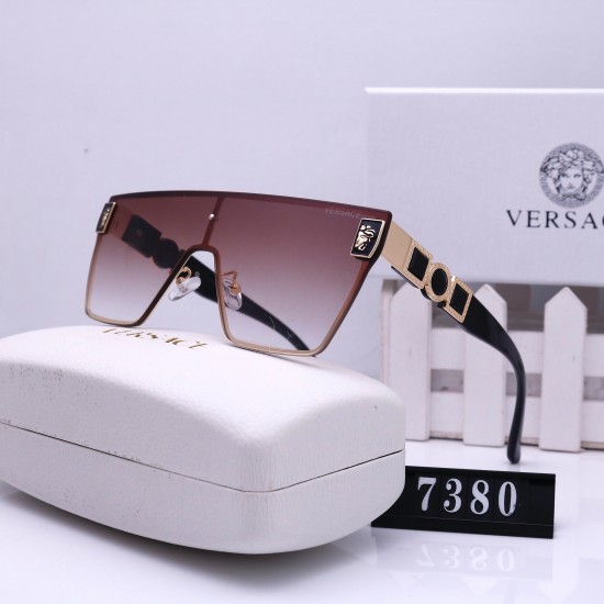 Versace Glasses: High Quality