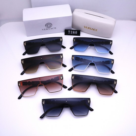 Versace Glasses: High Quality