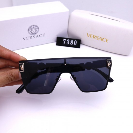 Versace Glasses: High Quality