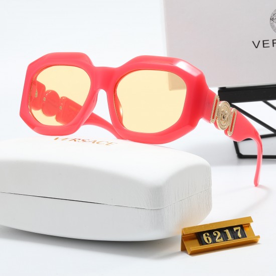 Versace Glasses: High Quality