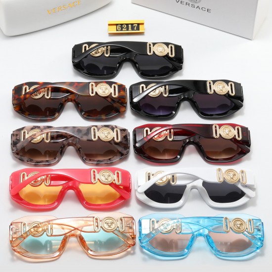 Versace Glasses: High Quality
