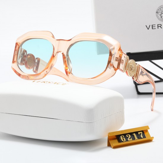 Versace Glasses: High Quality