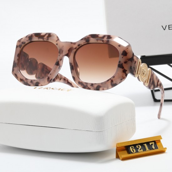 Versace Glasses: High Quality