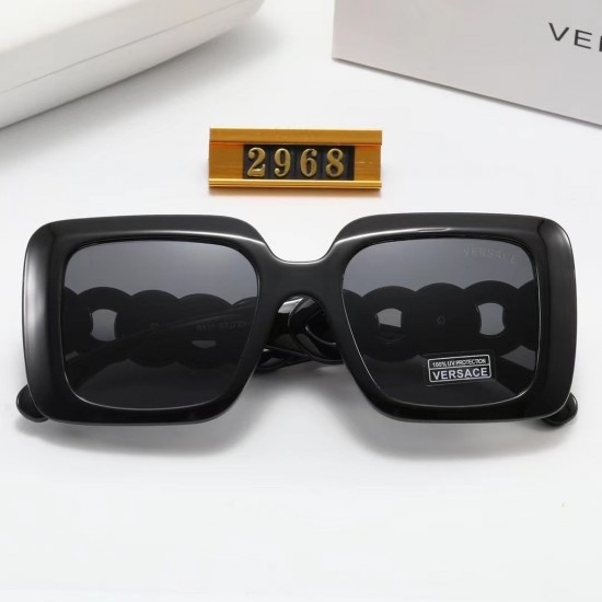 Versace Glasses: High Quality