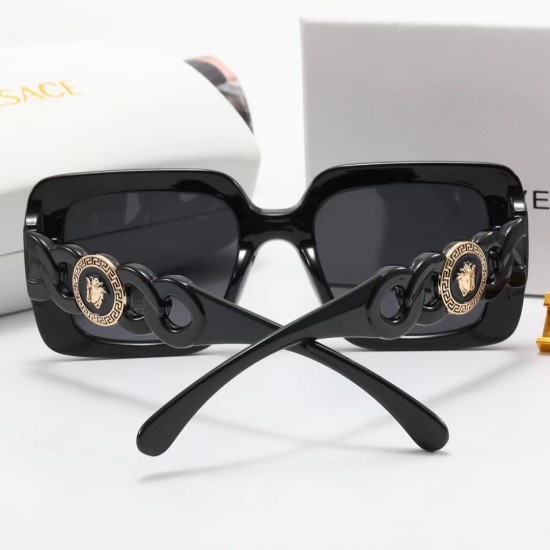 Versace Glasses: High Quality