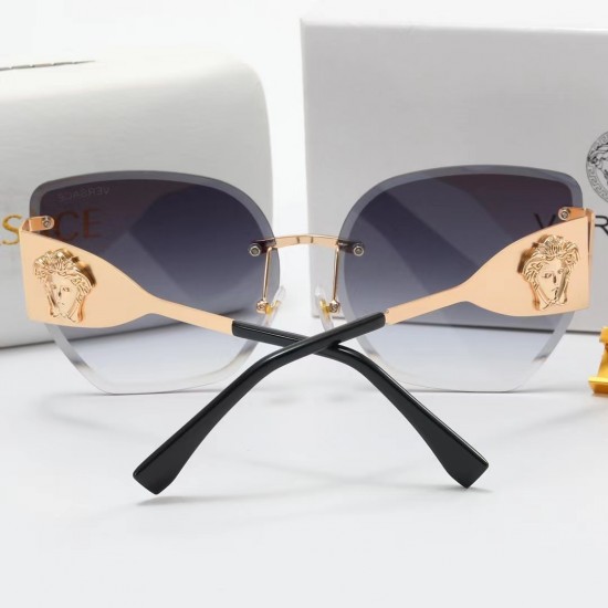 Versace Glasses: High Quality