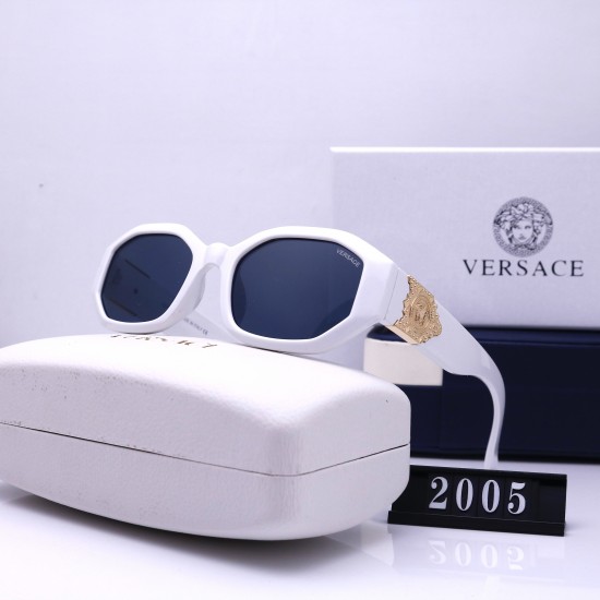 Versace Glasses: High Quality