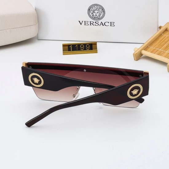 Versace Glasses: High Quality