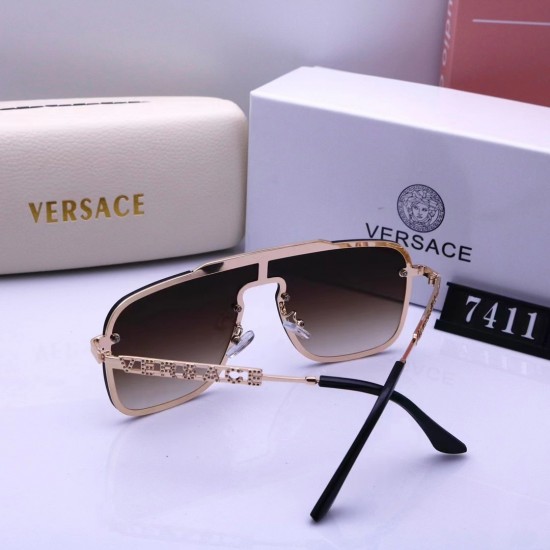 Versace Glasses: High Quality