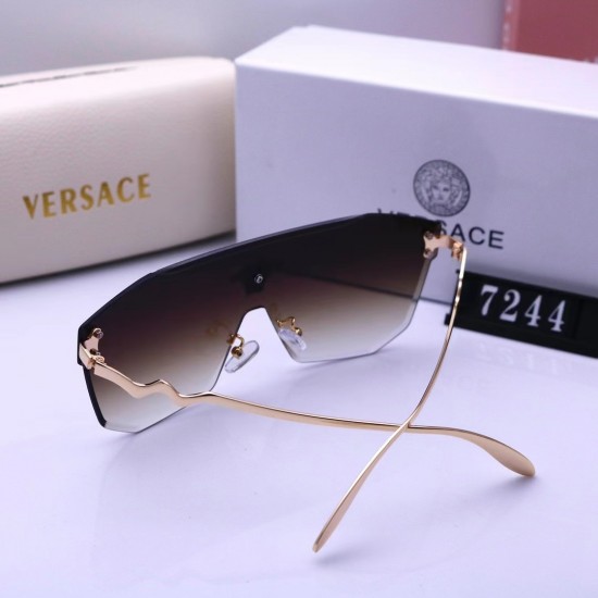 Versace Glasses: High Quality