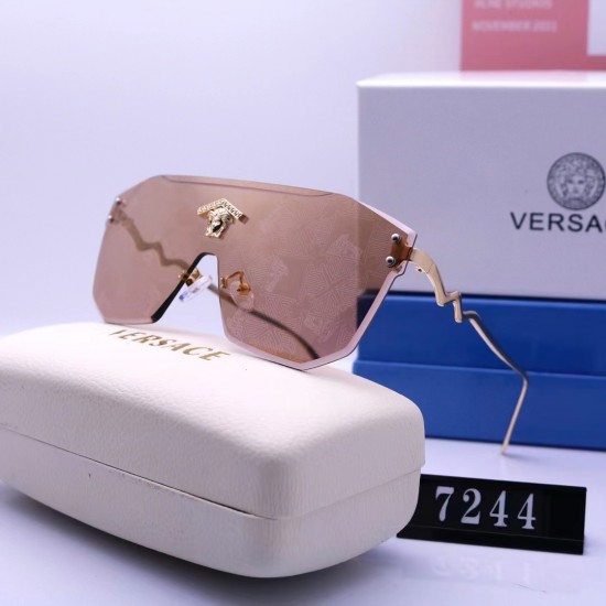 Versace Glasses: High Quality