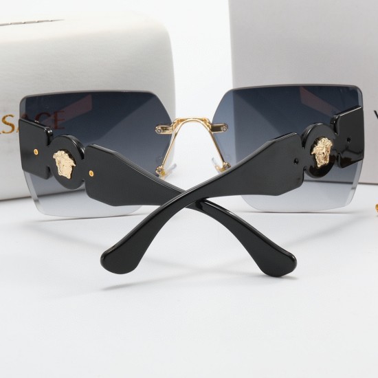 Versace Glasses: High Quality