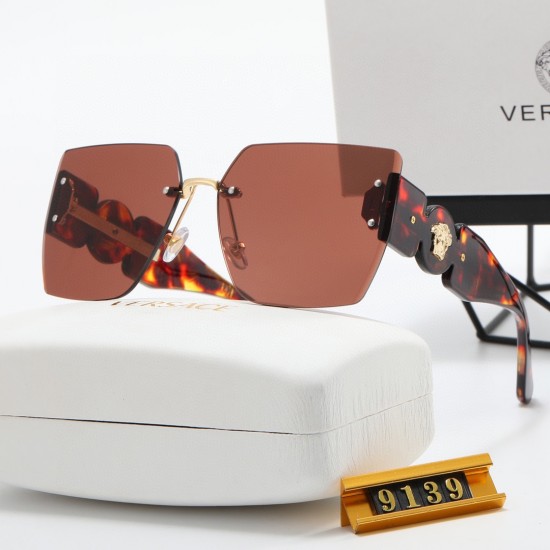 Versace Glasses: High Quality