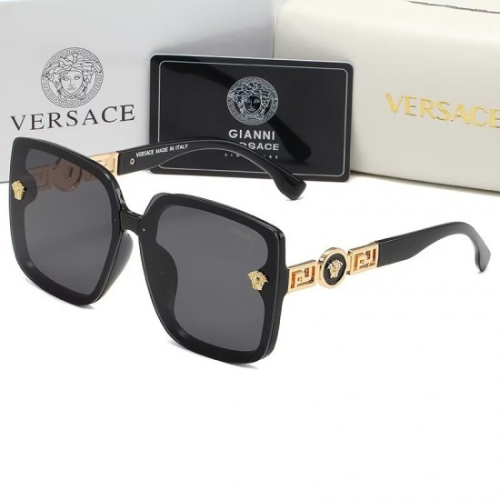 Versace Glasses: High Quality