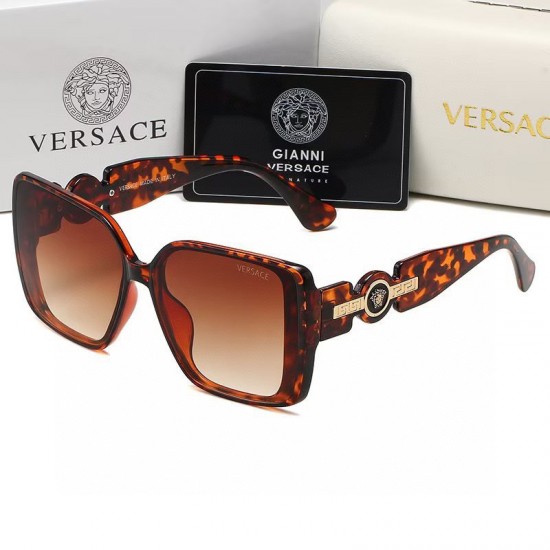Versace Glasses: High Quality