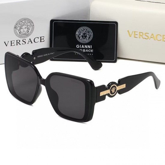 Versace Glasses: High Quality