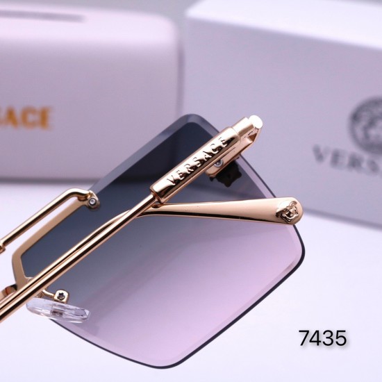 Versace Glasses: High Quality