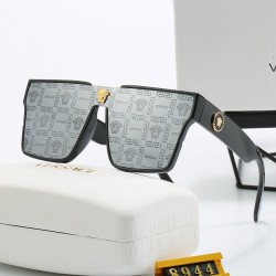 Versace Glasses: High Quality