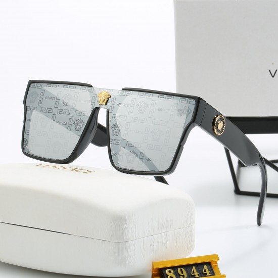 Versace Glasses: High Quality